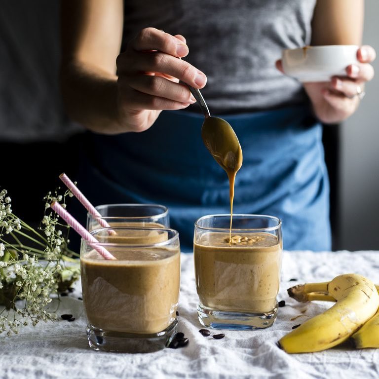 PEANUT BUTTER & COFFEE SMOOTHIE 🍌